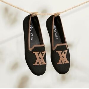 Vivaia Nadia Black Knit Monogram Logo Flat Comfort Loafers Sz 38.5 US 7.5